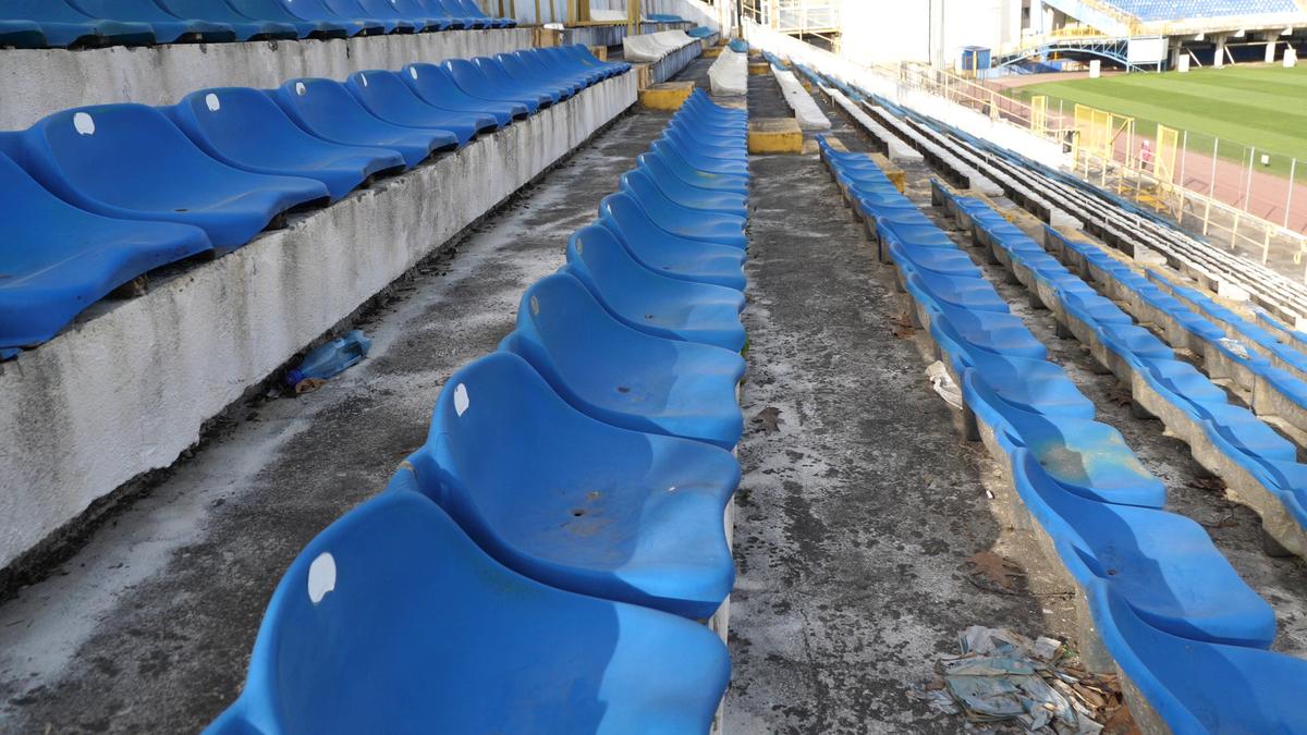 Centenarul „Vampirilor” în paragină și mediocritate » Așa arată astăzi stadionul pe care tremurau granzii: mâncat de mucegai, cu pereți scorojiți și geamuri sparte