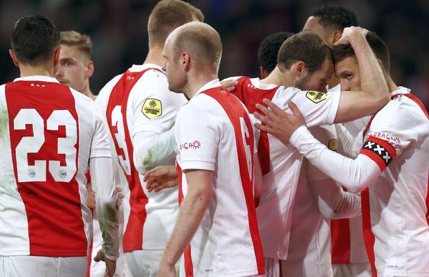 Fotbaliștii lui Ajax, anchetați de federație! Bănuiți că au folosit informații din vestiar pentru a câștiga la un joc cu NFT-uri și criptomonede
