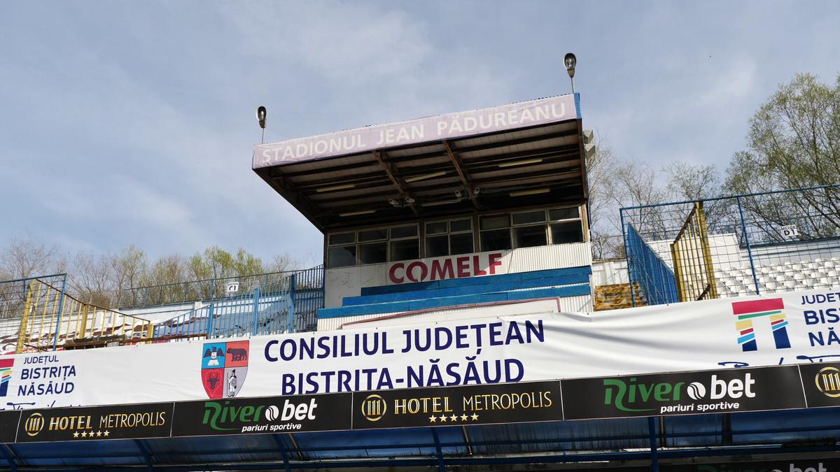 REPORTAJ. Pe Gloria Bistrița o găsește centenarul cu un stadion prăpădit