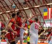 Uluială și nervi în Ucraina - România » Tărâță a luat „ROȘU” pentru o infracțiune atipică și l-a scos din sărite pe Xavi Pascual. Cum a reacționat handbalistul Stelei