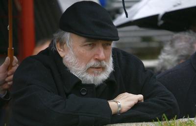 S-a aflat după 5 decenii » Adrian Păunescu a compus imnul Rapidului, apoi pe cel al Craiovei Maxima, dar în suflet era roș-albastru: „Steaua este iubirea mea!"