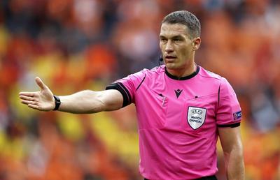 Iată care sunt arbitrii de casă în Superligă: două cluburi îl au pe Kovacs pe listă! Aliații Rapidului sunt inamici pentru FCSB și CFR Cluj + cine e cu Farul și Craiova