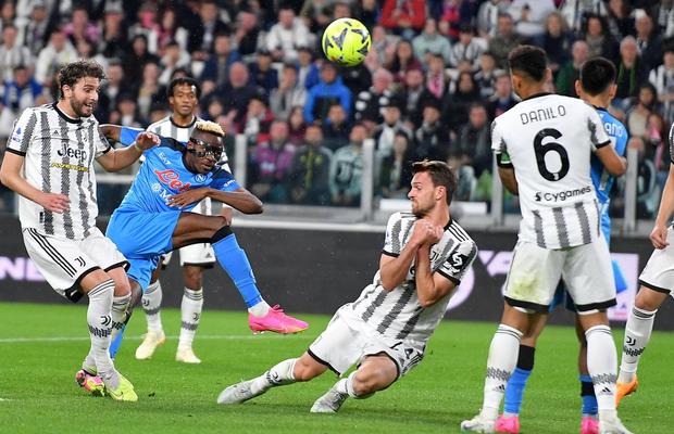 Bătaie pe atacantul momentului în Europa » 3 uriași în cursa pentru semnătura lui, PSG e cel mai aproape de un acord