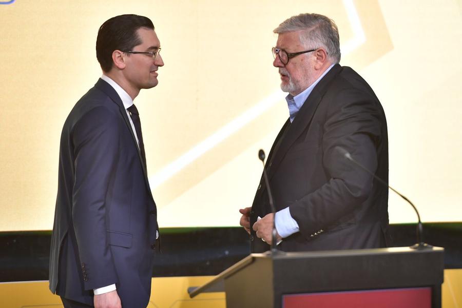 Răzvan Burleanu și Gino Iorgulescu Gino Iorgulescu n-a glumit! A inițiat discuțiile pentru marea reformă din Superligă: semnale pozitive din partea membrilor și principalele motive din spatele modificării