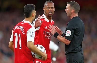 Optimism la Arsenal că arbitrul va fi cu noroc în meciul pentru titlu de azi cu City » Dar ar putea avea o surpriză