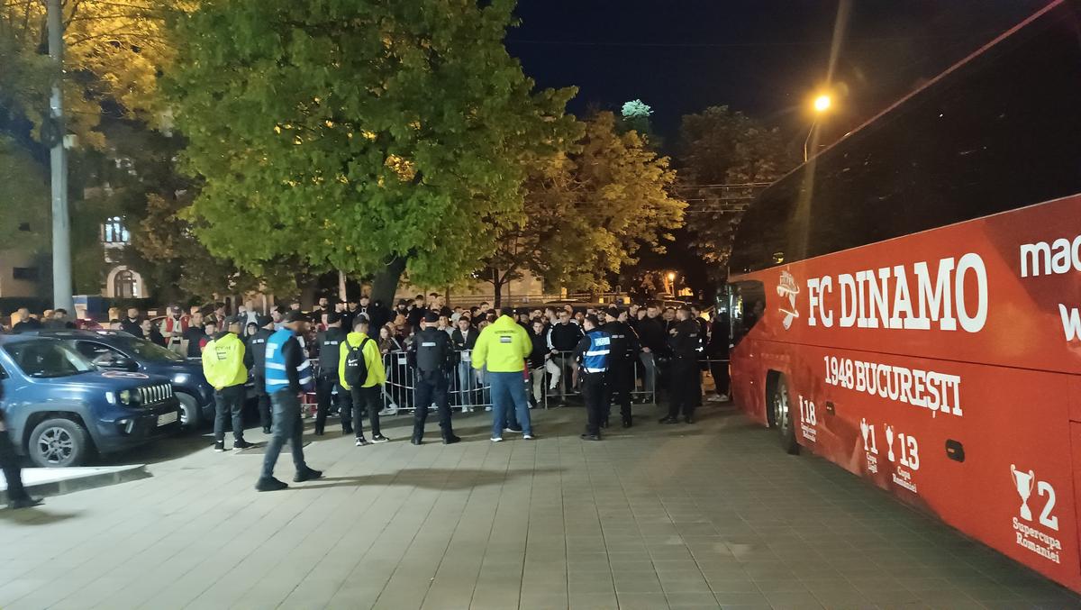 „Doar un miracol ne mai salvează” » Zeljko Kopic, resemnat după ce a dus-o pe Dinamo la un pas de Liga 2