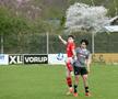 Echipa 100% românească din „Țara Fericirii” joacă într-un campionat cu reguli bizare: fotbal, handbal și rugby într-un meci!
