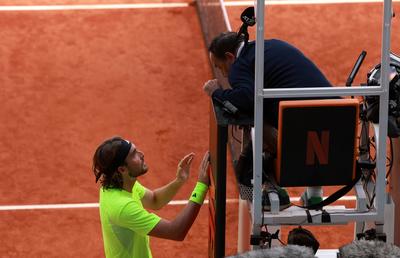 Stefanos Tsitsipas, confuz la Madrid » Nu și-a dat seama că a câștigat meciul
