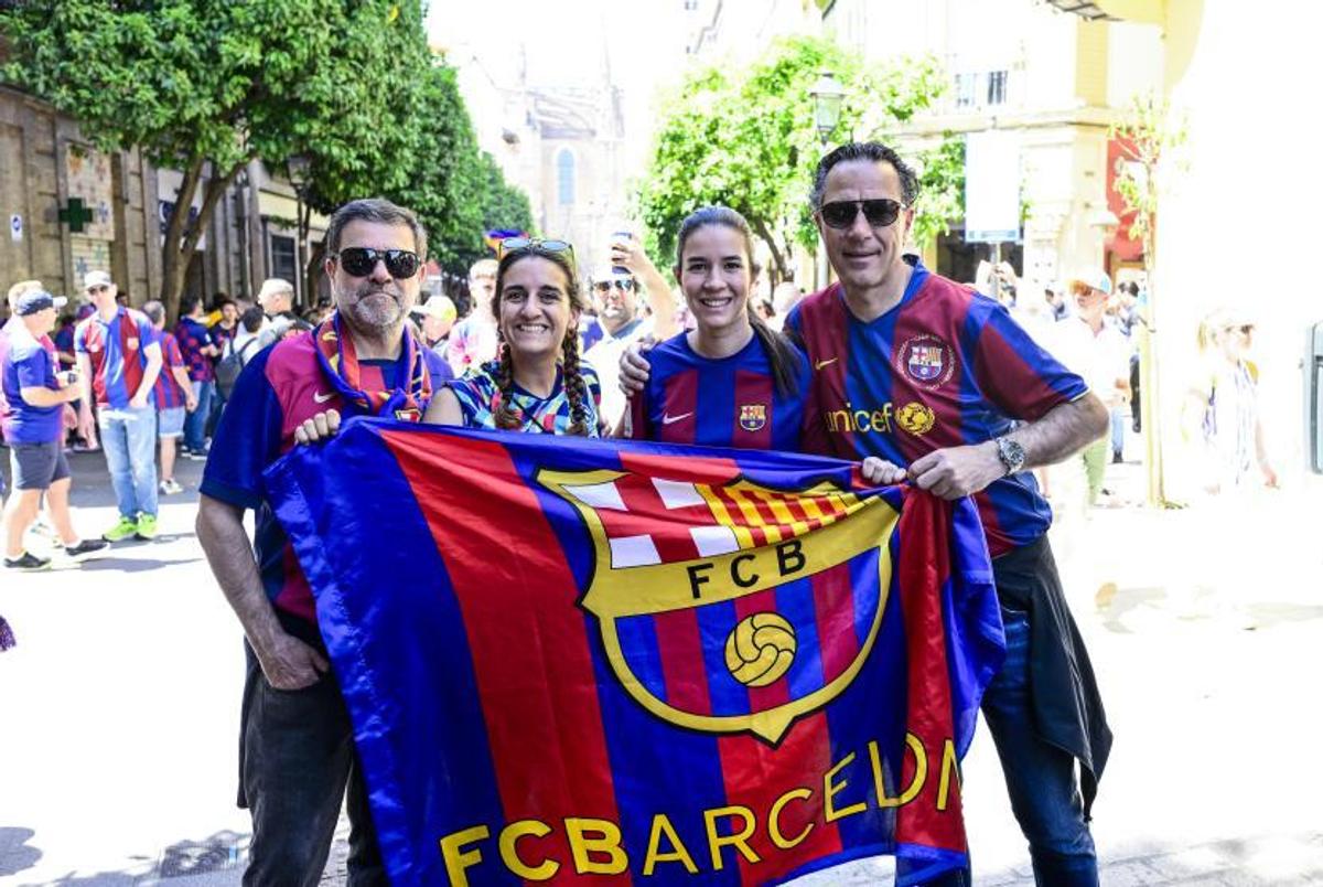 Imaginea zilei la Sevilla, înainte de Barcelona - Real Madrid » Până unde au mers fanii