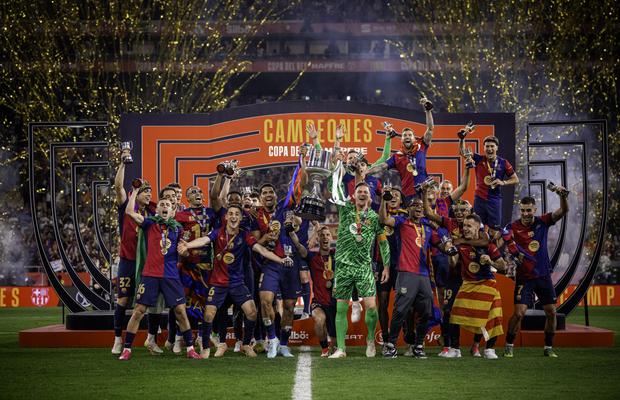 Barcelona e gata să vândă nouă jucători » Se anunță o reconstrucție fără istoric a echipei