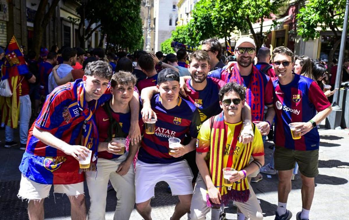 Imaginea zilei la Sevilla, înainte de Barcelona - Real Madrid » Până unde au mers fanii