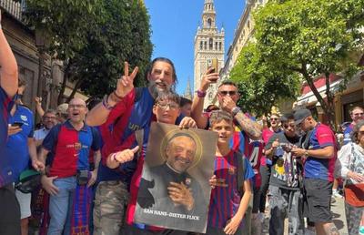Imaginea zilei la Sevilla, înainte de Barcelona - Real Madrid » Până unde au mers fanii