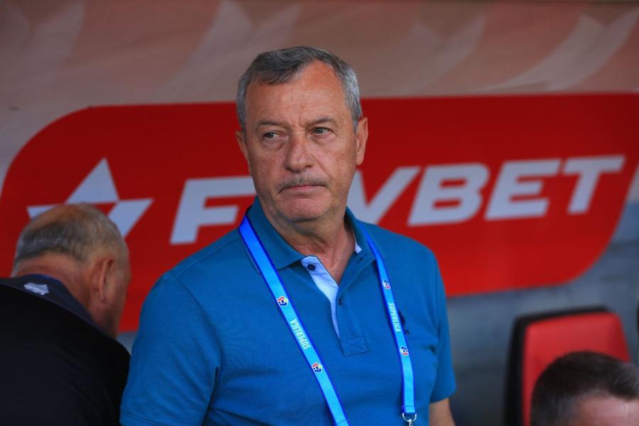 Mircea Rednic Vai, ce ne chinuie străinii!