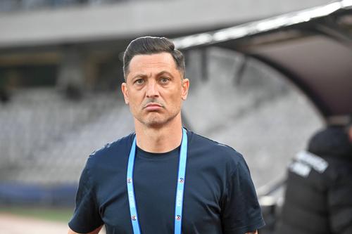 U Cluj - Universitatea Craiova 2-1. Mirel Rădoi, antrenorul oltenilor, a acuzat faptul că a fost înjurat de către persoane de pe banca tehnică a ardelenilor și a dezvăluit ce amenințare sumbră le-a adresat la rândul lui/ foto Imago Images