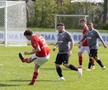 Echipa 100% românească din „Țara Fericirii” joacă într-un campionat cu reguli bizare: fotbal, handbal și rugby într-un meci!