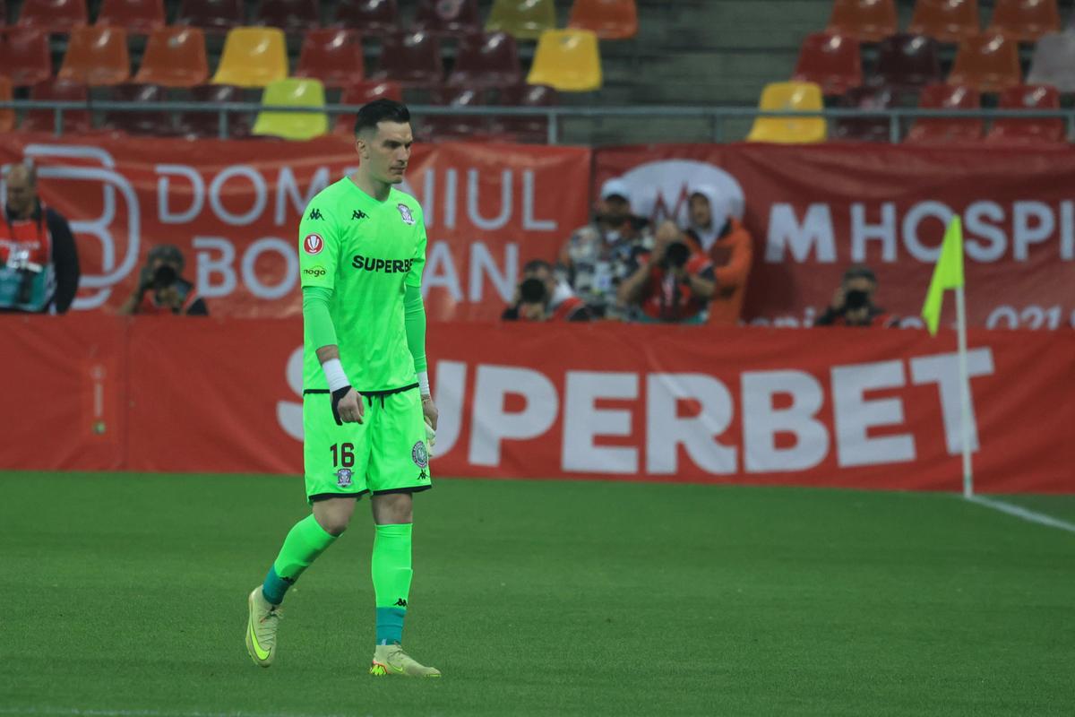 Rapid a rămas în poartă cu Briciu, din primele minute ale derby-ului cu Dinamo!