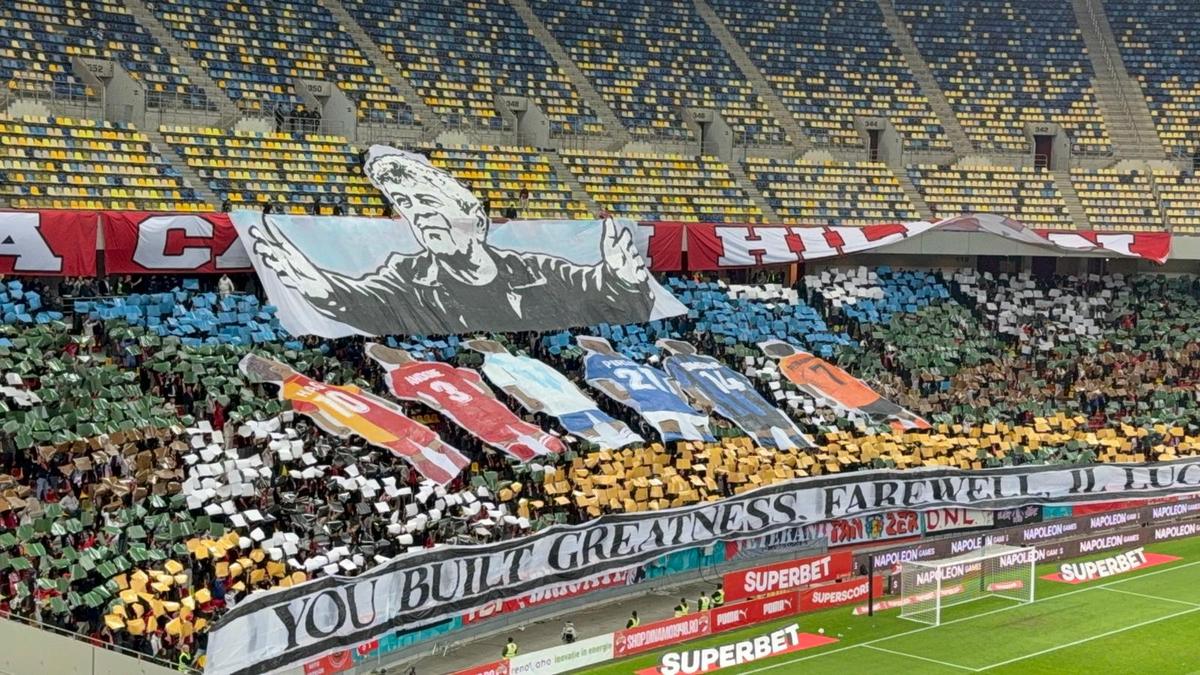 PCH și-a luat adio: scenografie in memoriam Mircea Lucescu, cu Hagi în peluza roș-albă » Giuleștenii au aplaudat!
