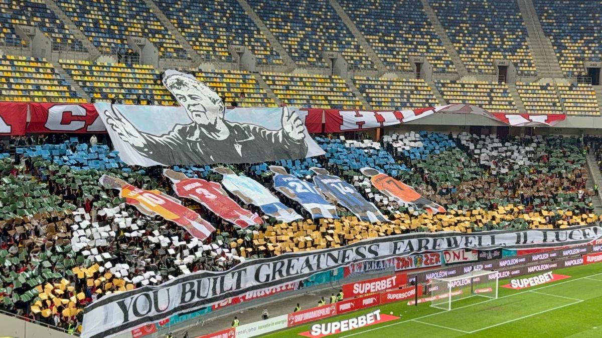 PCH și-a luat adio: scenografie in memoriam Mircea Lucescu, cu Hagi în peluza roș-albă » Giuleștenii au aplaudat!