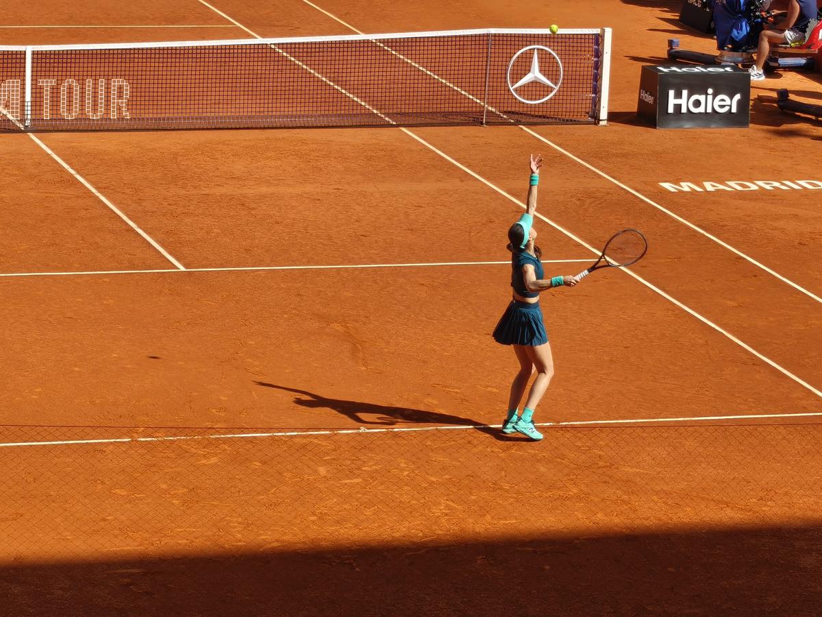 Câți bani a câștigat Sorana Cîrstea, chiar dacă a fost eliminată în turul al treilea de la Madrid