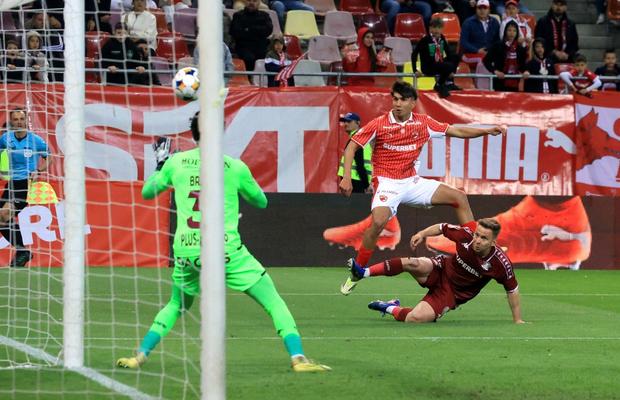 Pe unde a intrat?! Alexandru Musi, gol dintr-o poziție imposibilă cu Rapid!