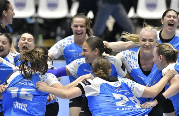 Fanii români trebuie să mai aștepte » Au răbufnit înainte de Final Four: „Un club de nesimțiți”