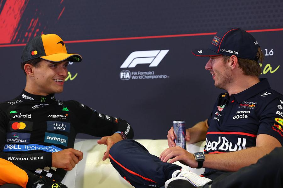 Lando Norris (stânga) și Max Verstappen (dreapta) / foto: Getty Images Lando Norris, despre o eventuală retragere a lui Max Verstappen: „Este unul dintre cei mai buni din istorie”