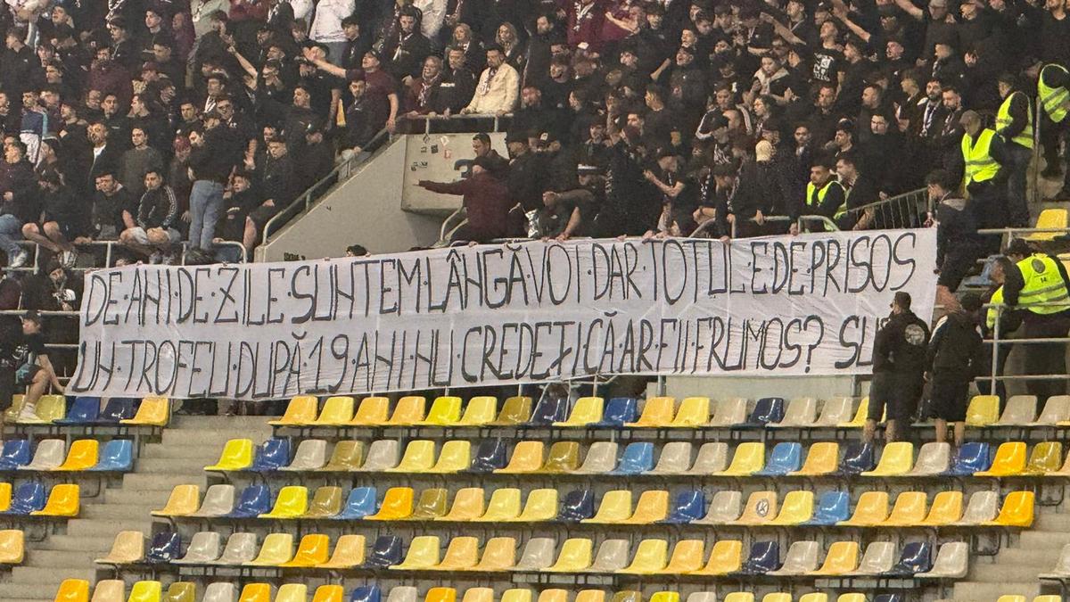 Mesajele afișate de Rapid cu Dinamo
