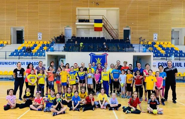 Sportivii de la Corona Brașov își vor relua antrenamentele săptămâna viitoare! Ce se întâmplă cu secția de handbal