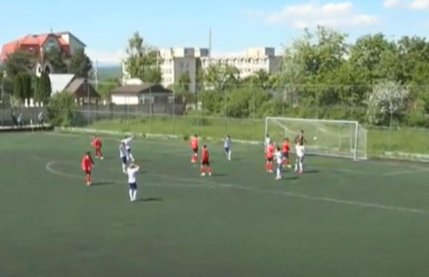 EXCLUSIV Ca pe vremea lui Ceaușescu! Dosarele X în campionatul național U17 organizat de FRF: au dat 26 de goluri într-o repriză pentru a câștiga seria la golaveraj!