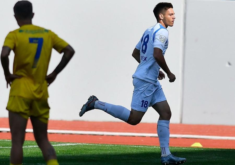 Daniel Paraschiv, în alb TOP 5 cei mai buni fotbaliști U23 din „B” » 3 dintre ei au făcut deja pasul spre Liga 1