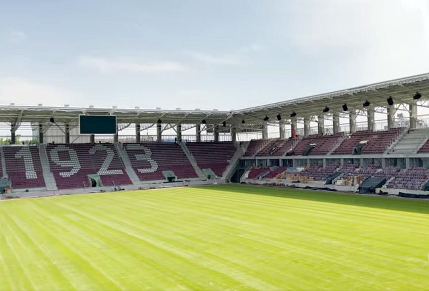 S-a montat gazonul la Stadionul Rapid