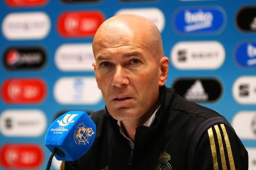 Zinedine Zidane pleacă de la Real Madrid