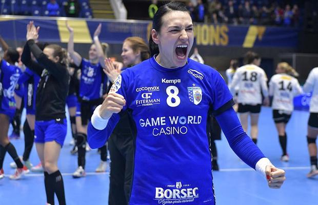 Atacul Cristinei Neagu a împărțit lumea » Sute de reacții: „Da, cooperativa funcționează” vs. „Rușine, Neagu!”