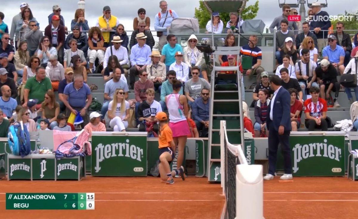 Fanii tenisului s-au revoltat după decizia în cazul Irinei Begu la Roland Garros: „Trebuia descalificată! O urăsc!”