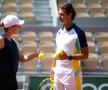 Simona Halep (30 de ani, 19 WTA) a fost eliminată de chinezoaica Qinwen Zheng (19 ani, 74 WTA) în turul secund de la Roland Garros, scor 6-2, 2-6, 1-6.