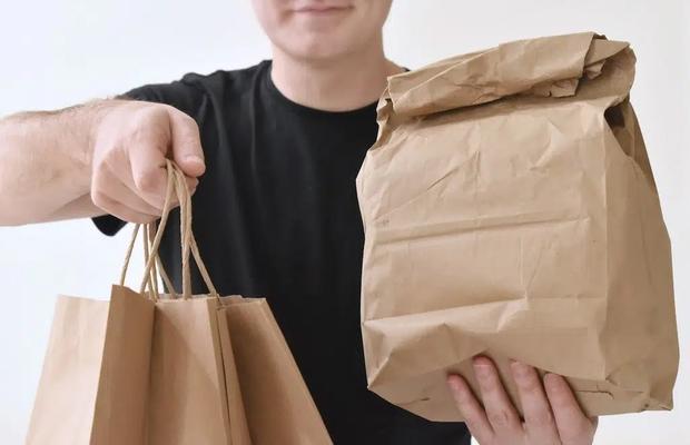 Cum îți pot transforma pungile de hârtie afacerea într-un brand de top