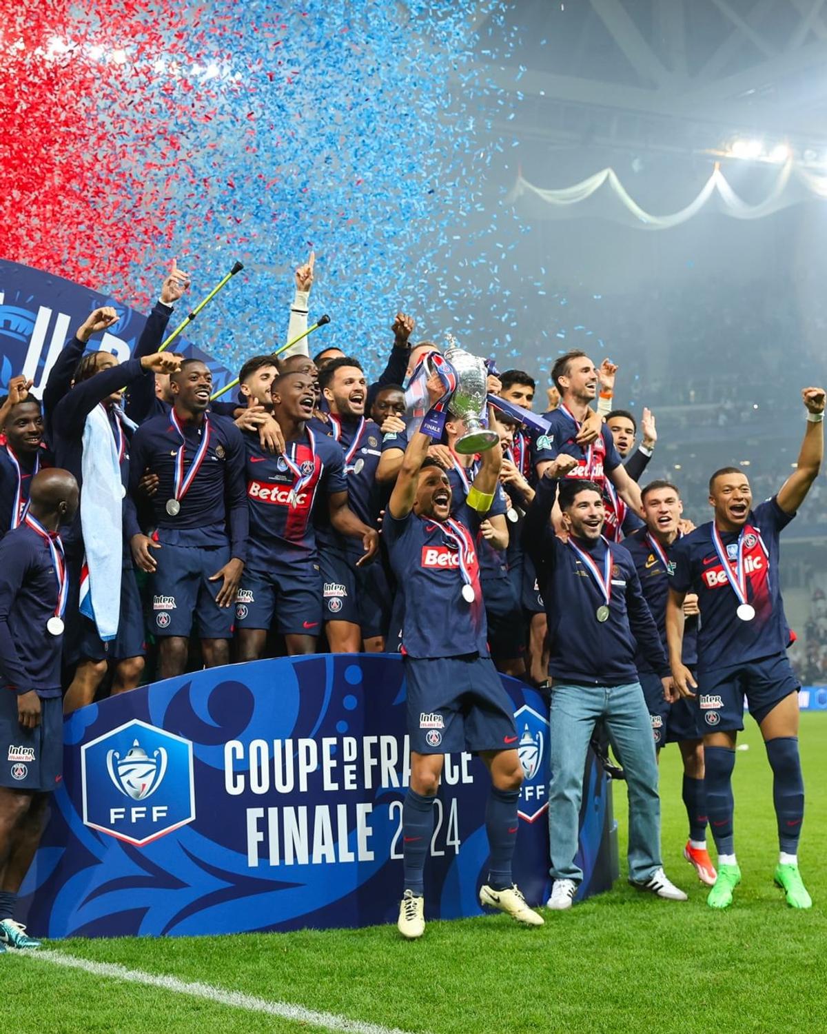 Kylian Mbappe și-a luat rămas bun de la PSG cu încă un trofeu: Cupa Franței