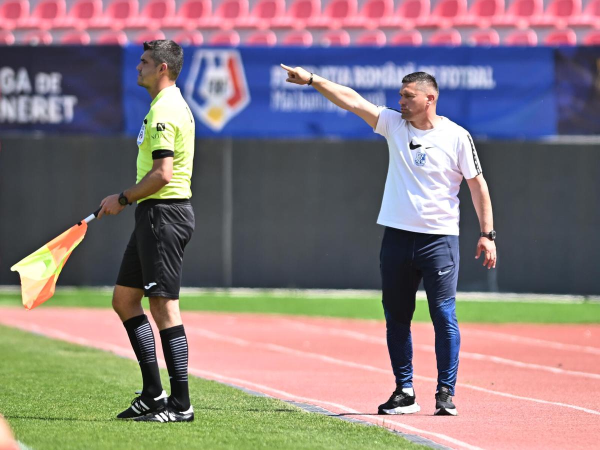 Tadej Pogacar a câştigat pentru prima dată Turul Italiei. În ultima etapă s-a impus Tim Merlier