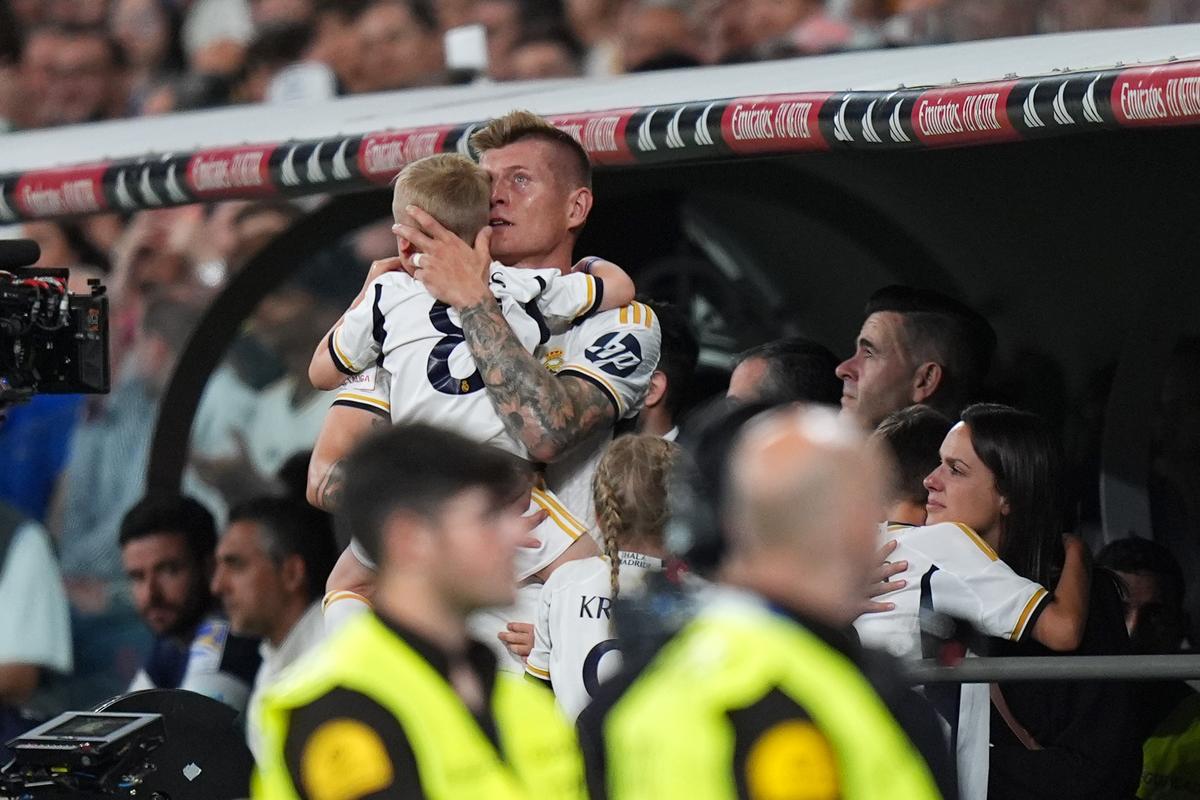 Toni Kroos, ovaționat de tot stadionul în Real Madrid - Betis