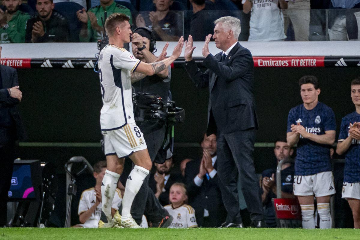Toni Kroos, ovaționat de tot stadionul în Real Madrid - Betis
