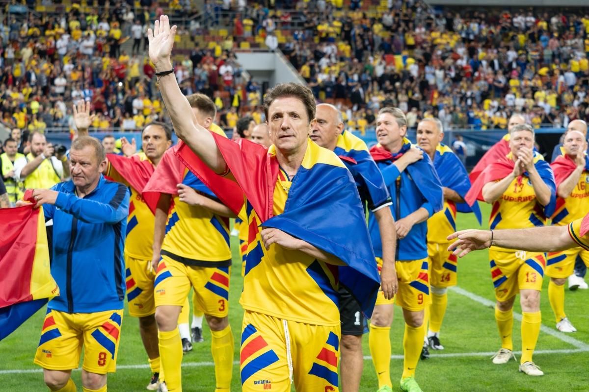 Imagini MEMORABILE cu Generația de Aur! „Mă uitam la Răducioiu, care plângea, Popescu plângea şi el... Plângeam toţi”