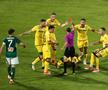 Caz șocant în finala Cupei Greciei » Arbitră escortată de poliție și alergată de jucători + Panathinaikos a înscris golul victoriei în ultimul minut al meciului
