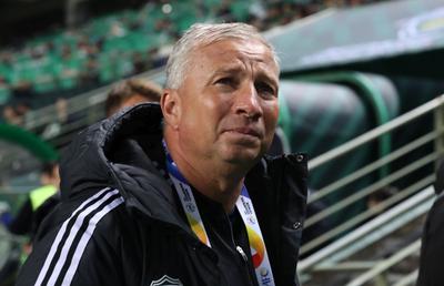 L-a refuzat pe Dan Petrescu și continuă la rivala din Superligă: „Am avut multe alte oferte”
