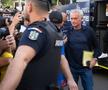 Arena Națională, 25 mai. Meciul de retragere al Generației de Aur, care a învins selecţionata Legendelor Lumii, cu scorul de 3-2. Jose Mourinho a fost în centrul atenției la București FOTO: Ionuț Iordache (GSP)