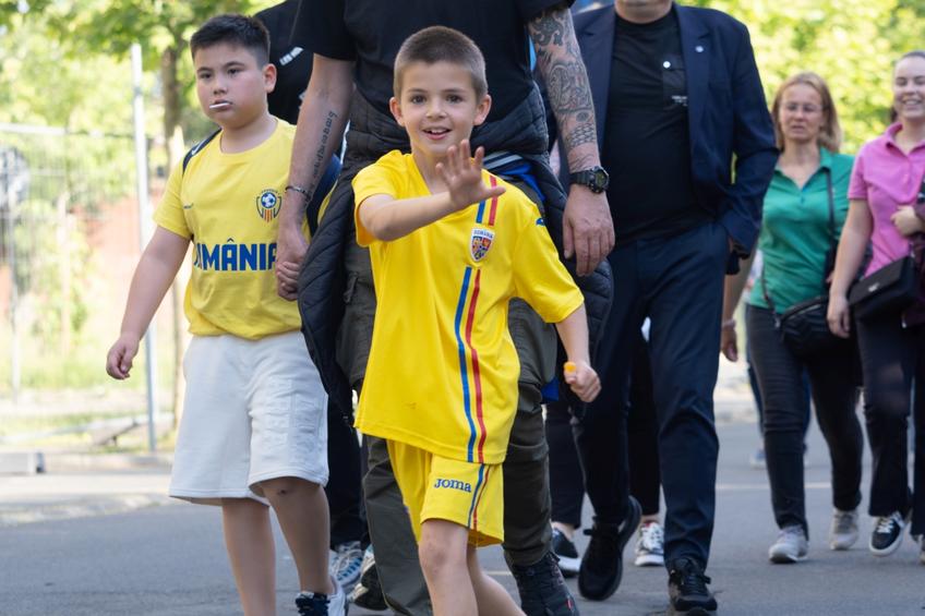 Arena Națională, 25 mai. Meciul de retragere al Generației de Aur, care a învins selecţionata Legendelor Lumii, cu scorul de 3-2 FOTO: Ionuț Iordache (GSP)