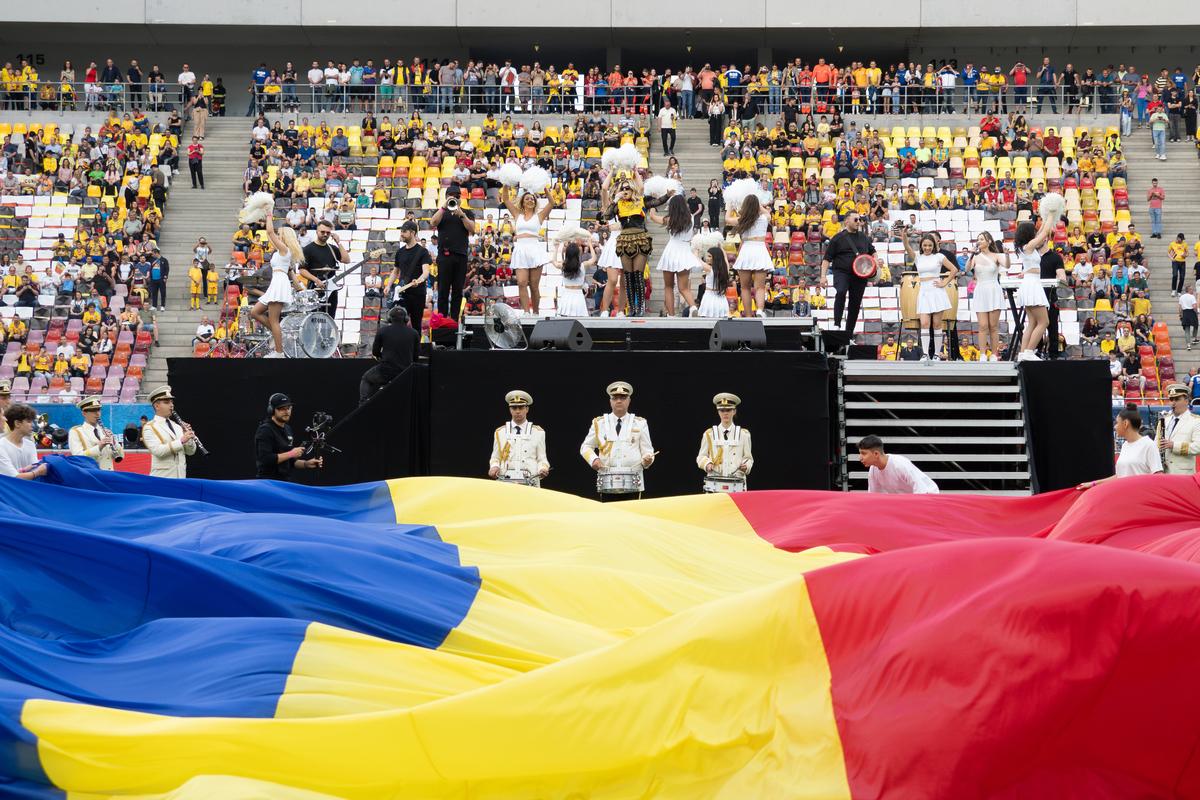 Loredana Groza, show de excepție pe Arena Națională! Apariție electizantă pe motocicletă și spectacol de zile mari