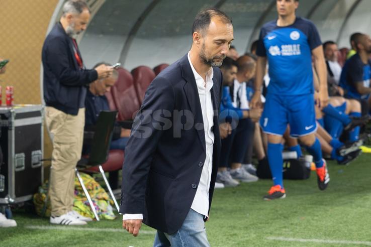 Arena Națională, 25 mai. Meciul de retragere al Generației de Aur, care a învins selecţionata Legendelor Lumii, cu scorul de 3-2. Fostul arbitrul Teo Crăciunescu a fost prezent la stadion FOTO: Ionuț Iordache (GSP)