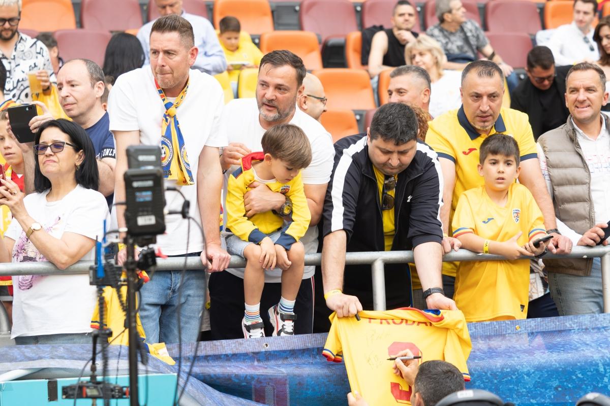 Record istoric pe Arena Nationala la meciul Generatiei de Aur