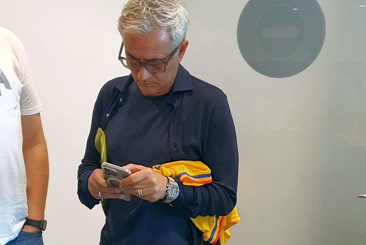 Jose Mourinho a negociat din România oferta din Arabia Saudită: „Se vorbește de sute de milioane. E clubul deținut de cea mai mare companie petrolieră”