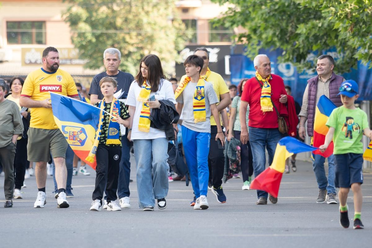 Mii de copii au „invadat” Arena Națională! Jucătorii au rămas WOW: „Nu mă aşteptam la aşa ceva”